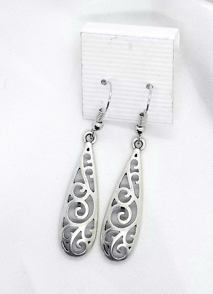 Earrings, filigree,  silver, pierced - Kpughdesigns