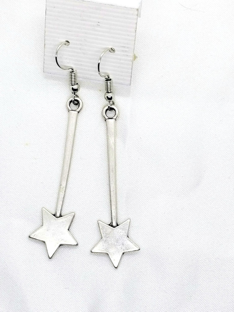 Dangling stars pierced earrings - Kpughdesigns