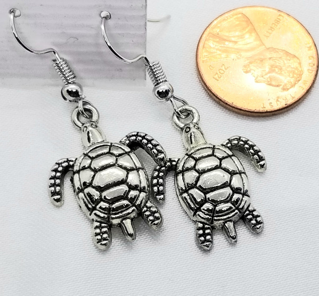 Sea turtle earrings, pierced - Kpughdesigns